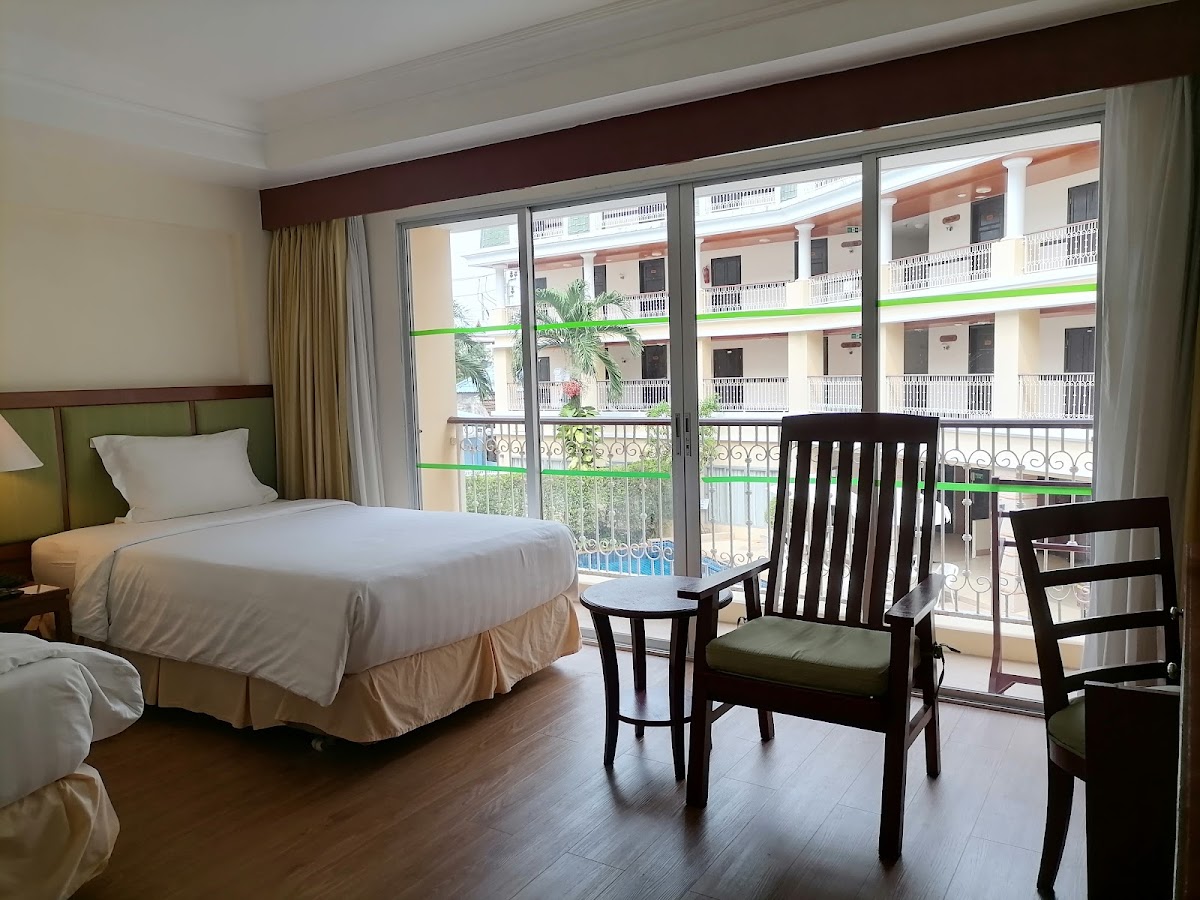 Absolute Nakalay Beach Resort