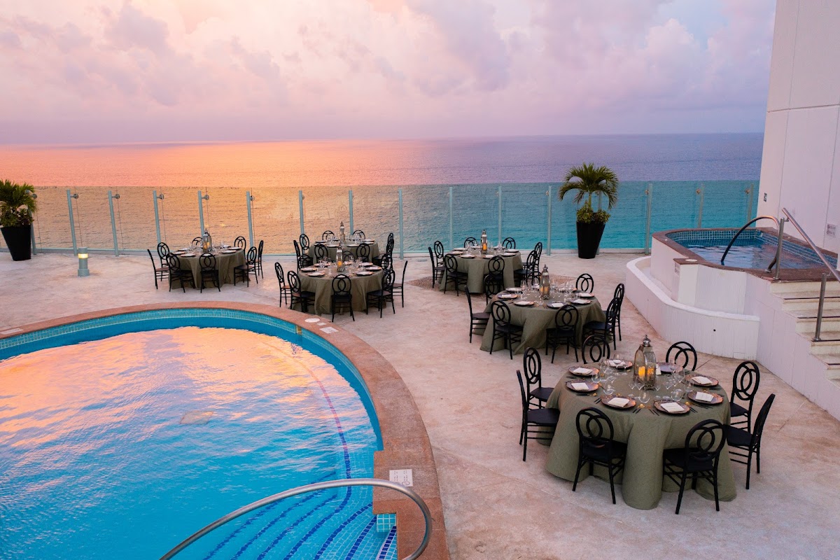 Beach Palace Cancun