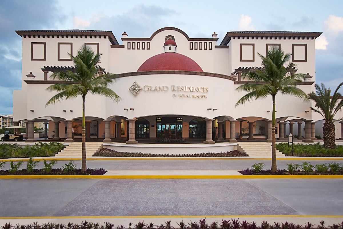 Grand Residences Riviera Cancun