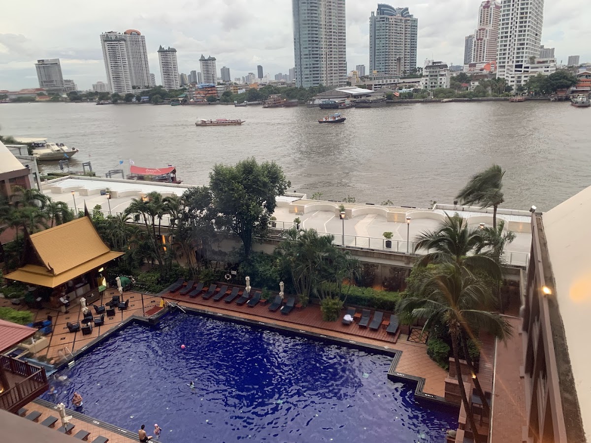 Ramada Plaza Menam Riverside
