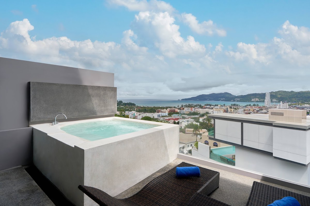 Patong Bay Hill Resort