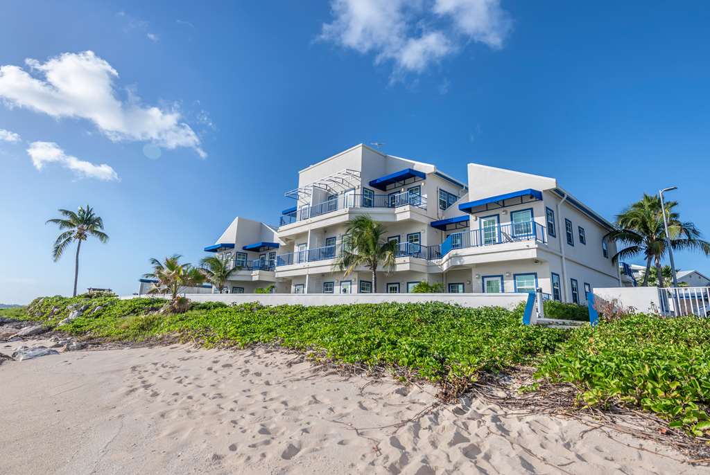Flamingo Beach Resort