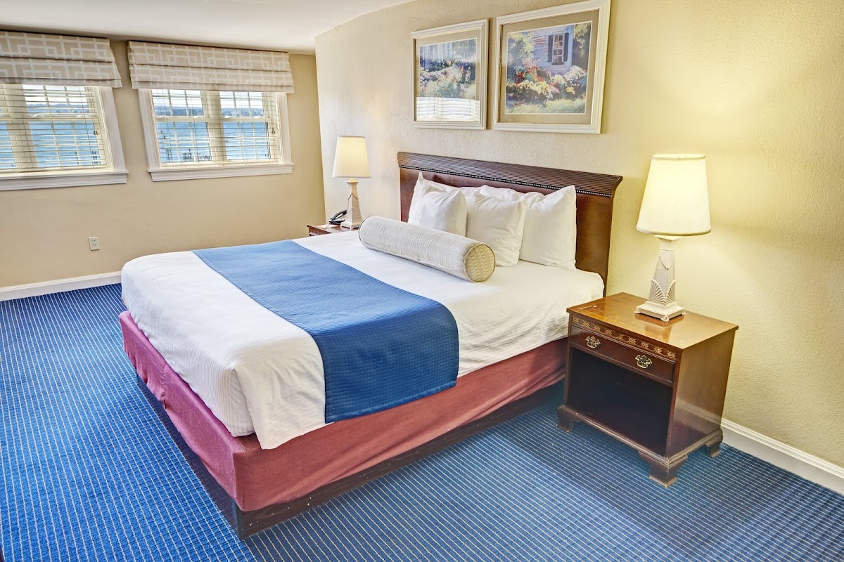 Club Wyndham Newport Onshore
