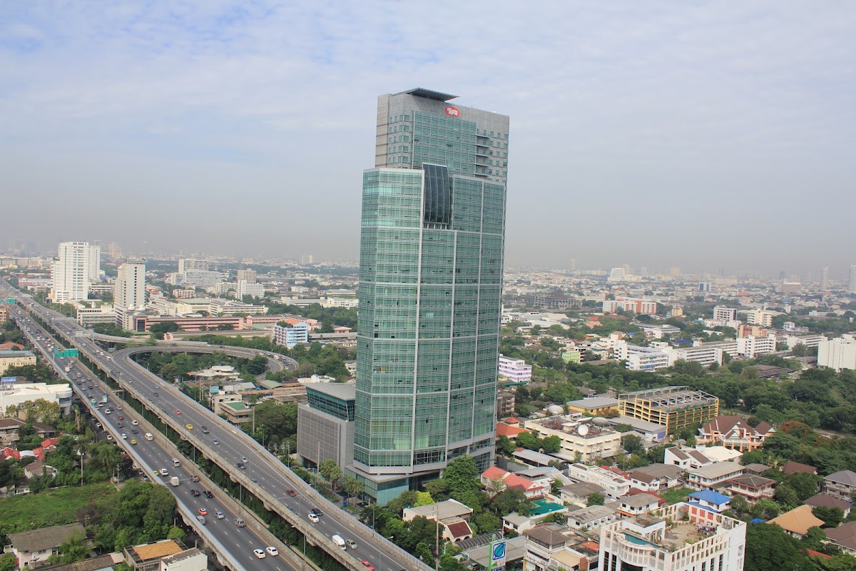 Grand Tower Inn