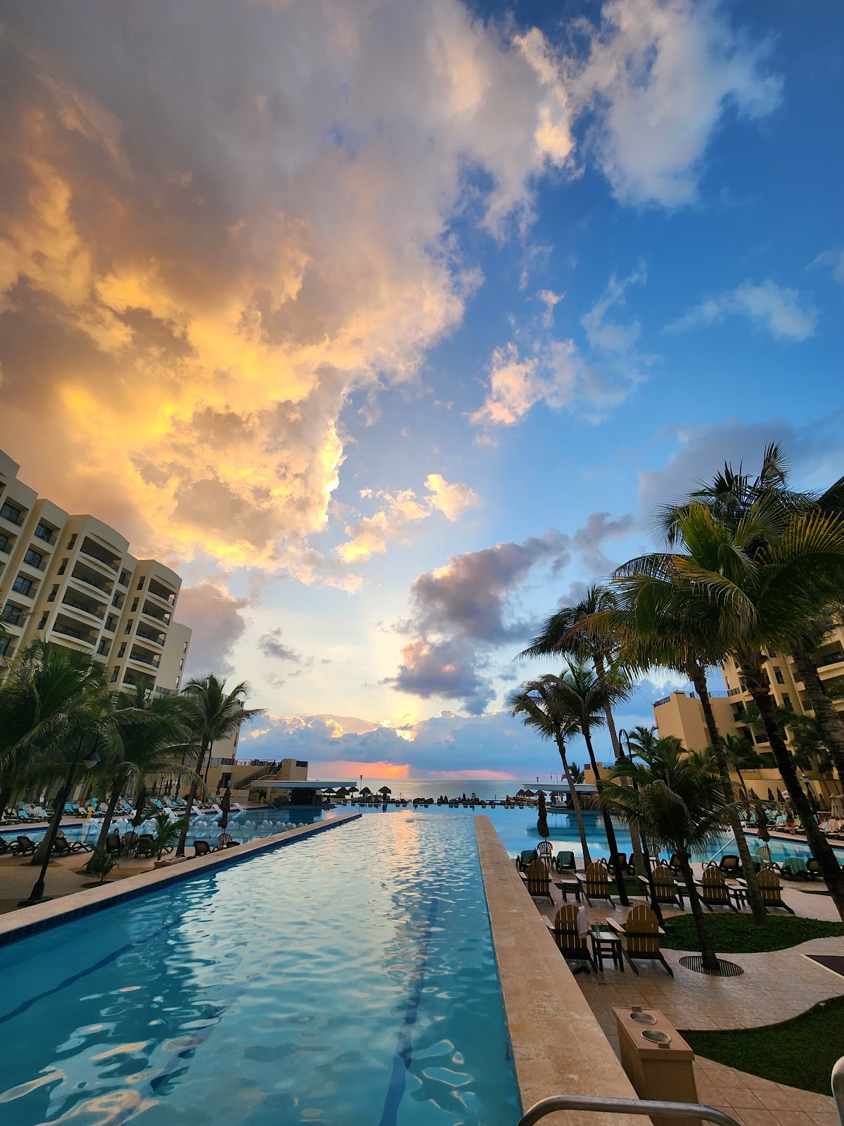 The Royal Sands