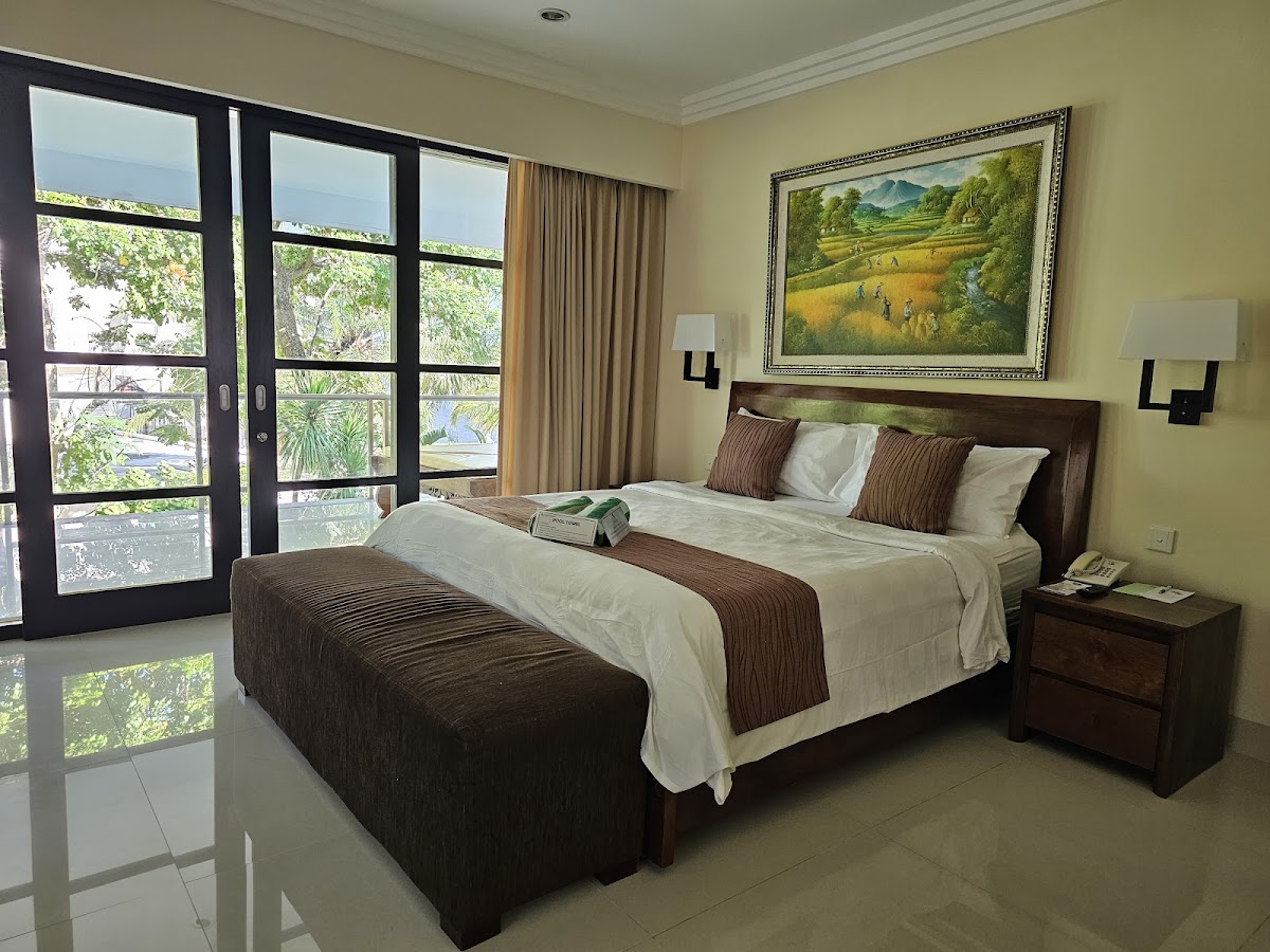 Peninsula Bay Resort