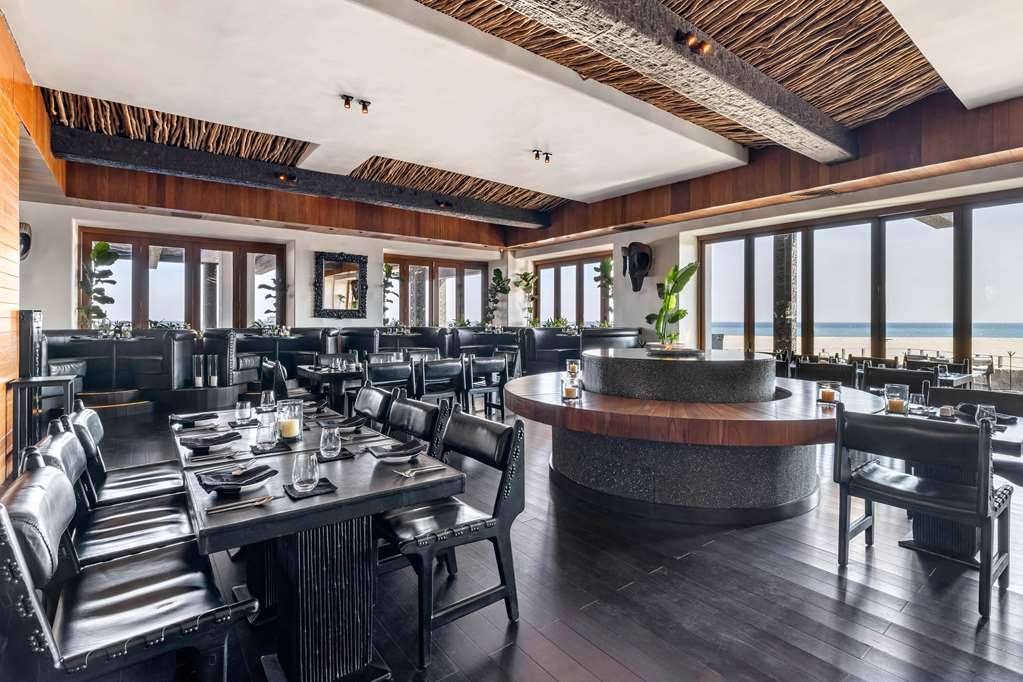 Cabo Azul Resort, a Hilton Vacation Club