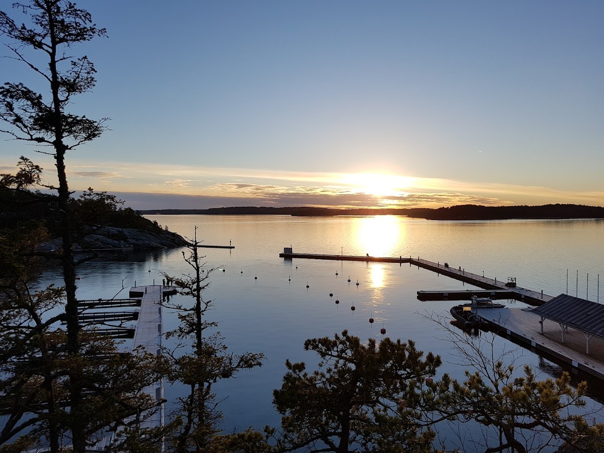 Kiinteistö Oy Airiston Kuunari Fastighets Ab