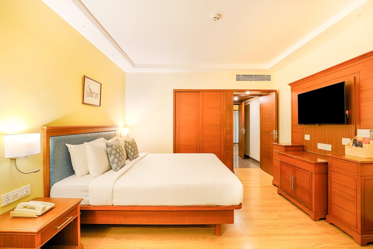 Club Mahindra Golden Landmark