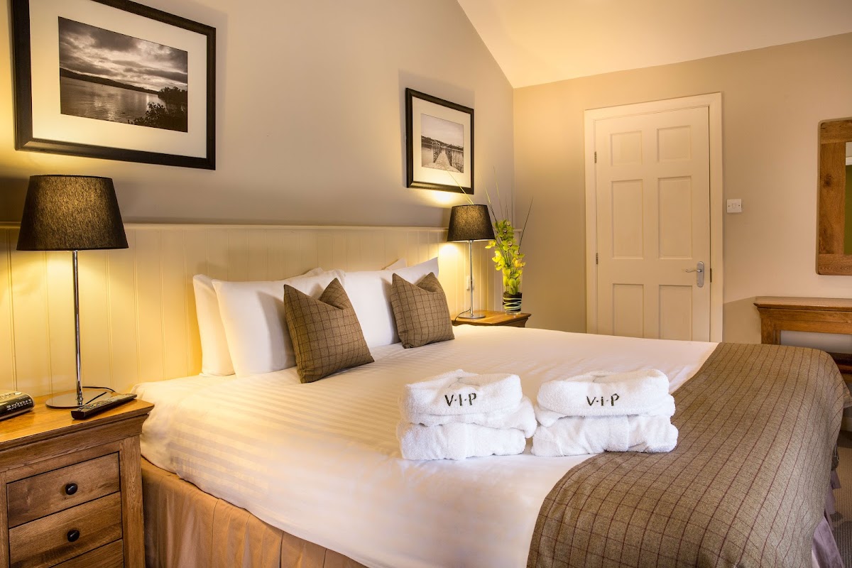 Cameron House Lodges