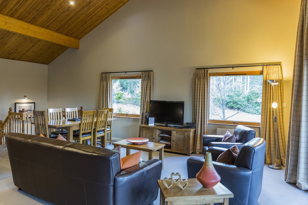 Cameron House Lodges