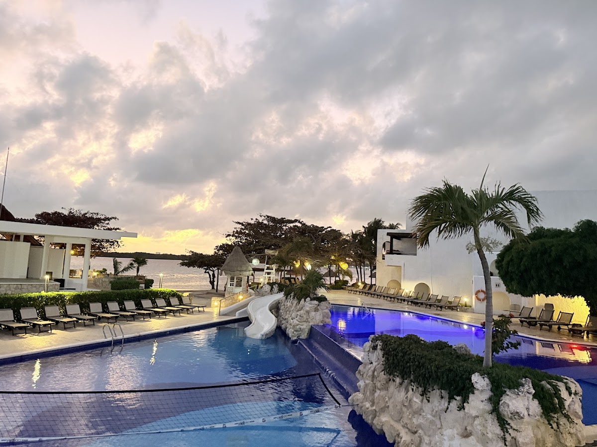 Sunset Marina Resort & Yacht Club