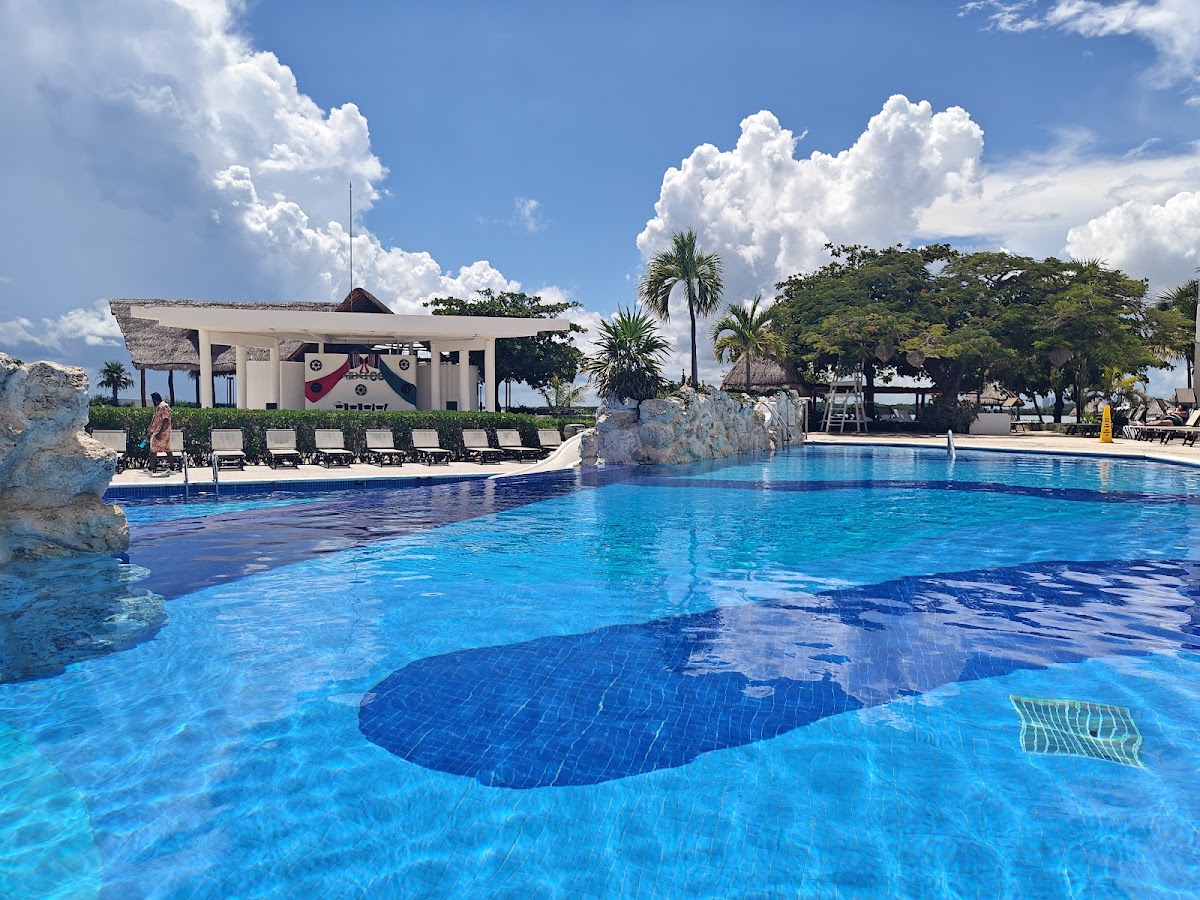 Sunset Marina Resort & Yacht Club
