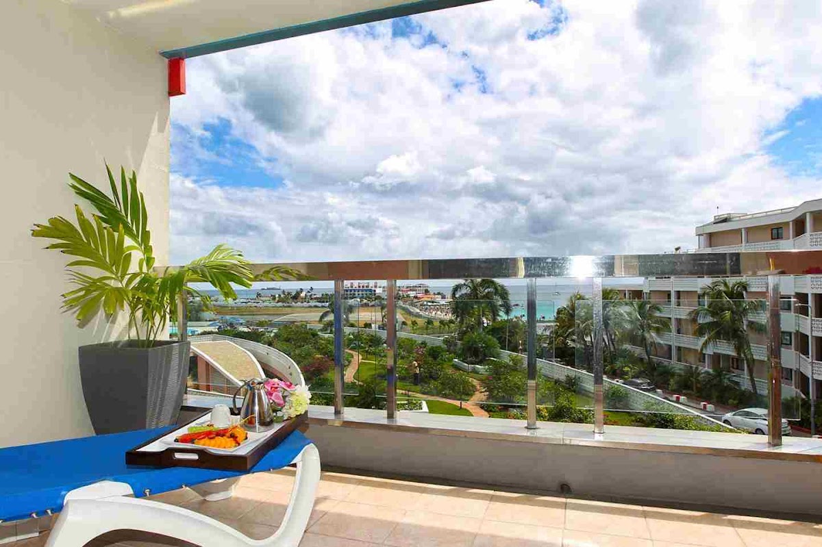 The Royal Islander Club La Terrasse