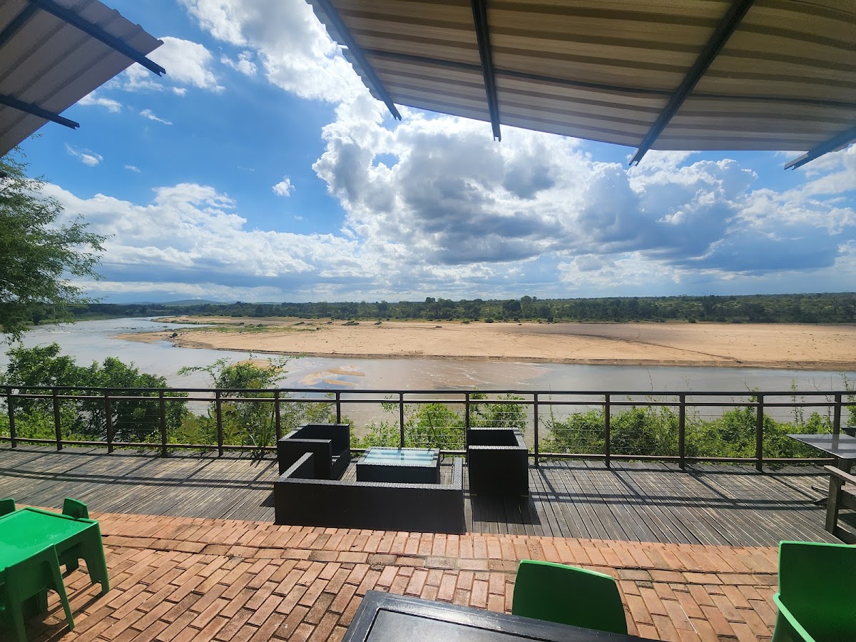 Ngwenya Lodge