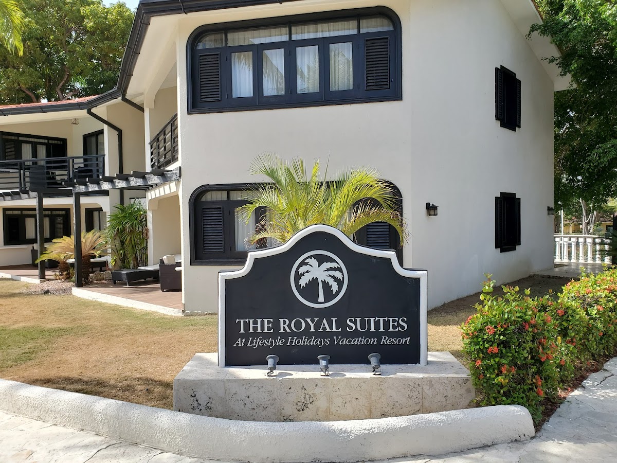 The Residence Suites at LHVC Resort