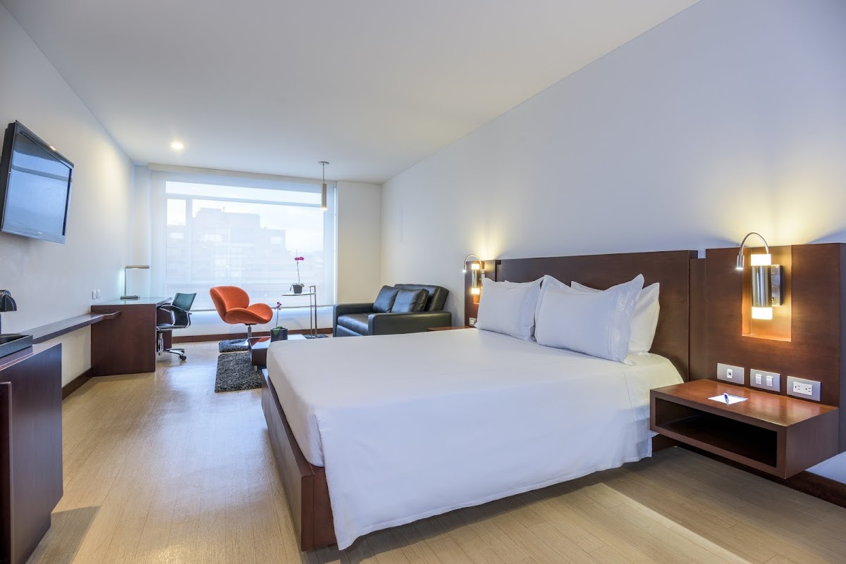 NH Royal Urban 93 - 3 Nights