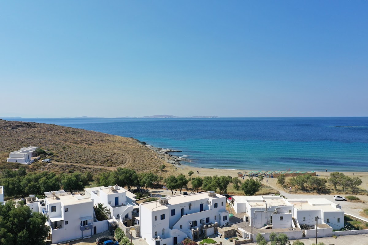 Nostos Resort