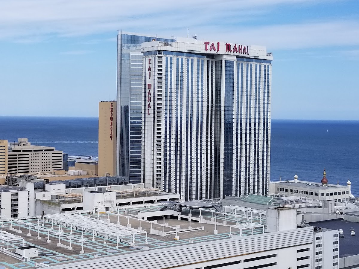 Wyndham Skyline Tower
