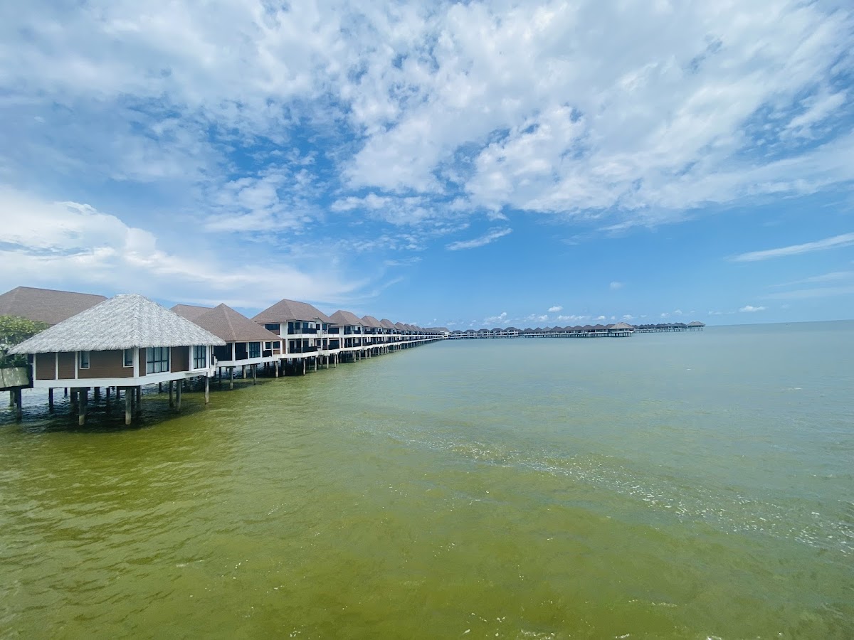 Avani Sepang Goldcoast Resort