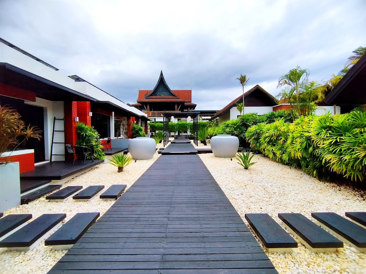 Aava Resort and Spa