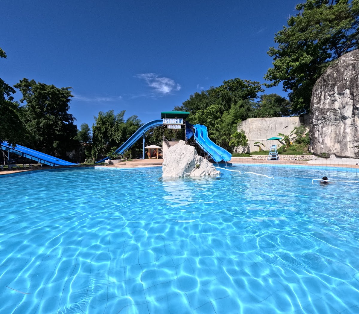 White Rock Waterpark and Beach Hotel