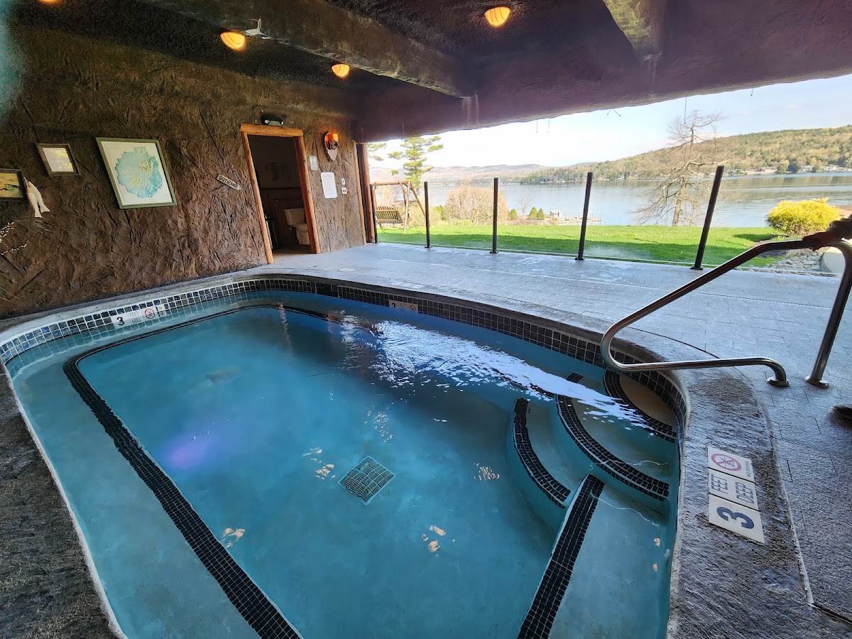 The Lodges at Cresthaven