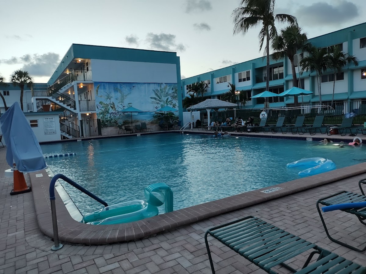 Surfsider Resort