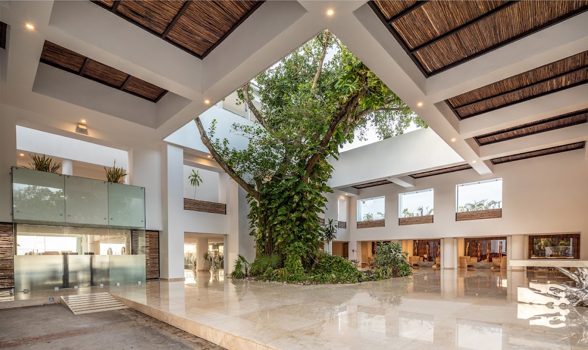 Playacar Palace