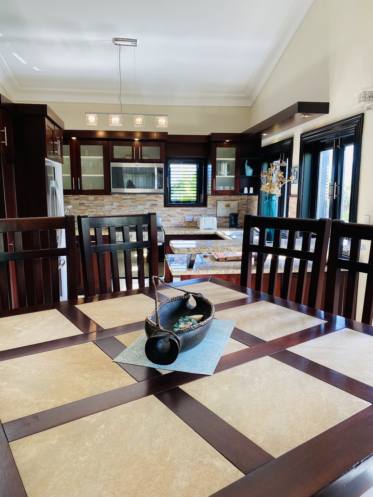 Lifestyle Royal Suites