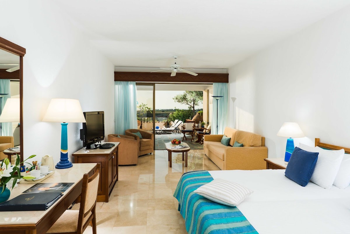 Panareti Paphos Resort