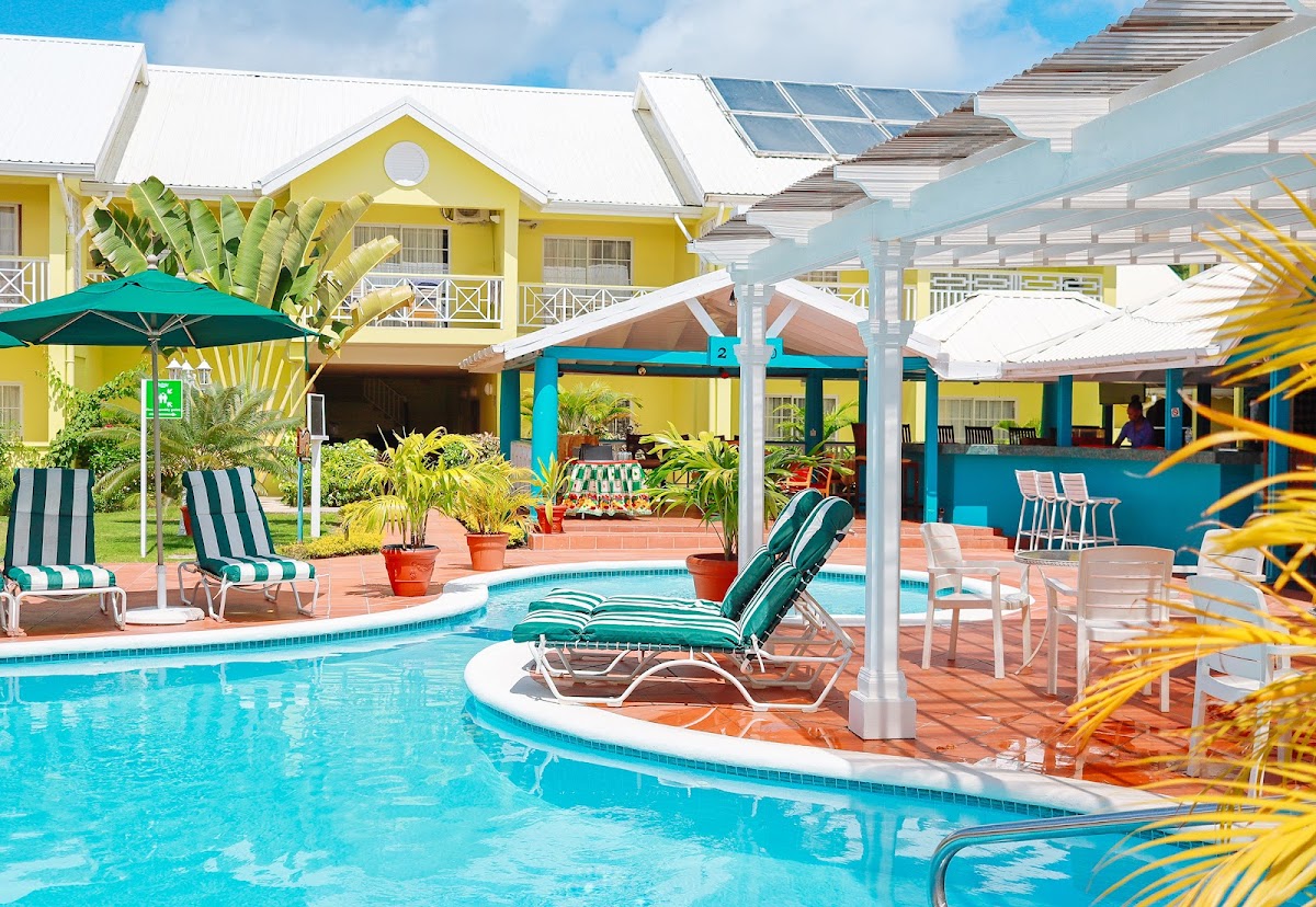 Croton Suites at Bay Gardens Hotel