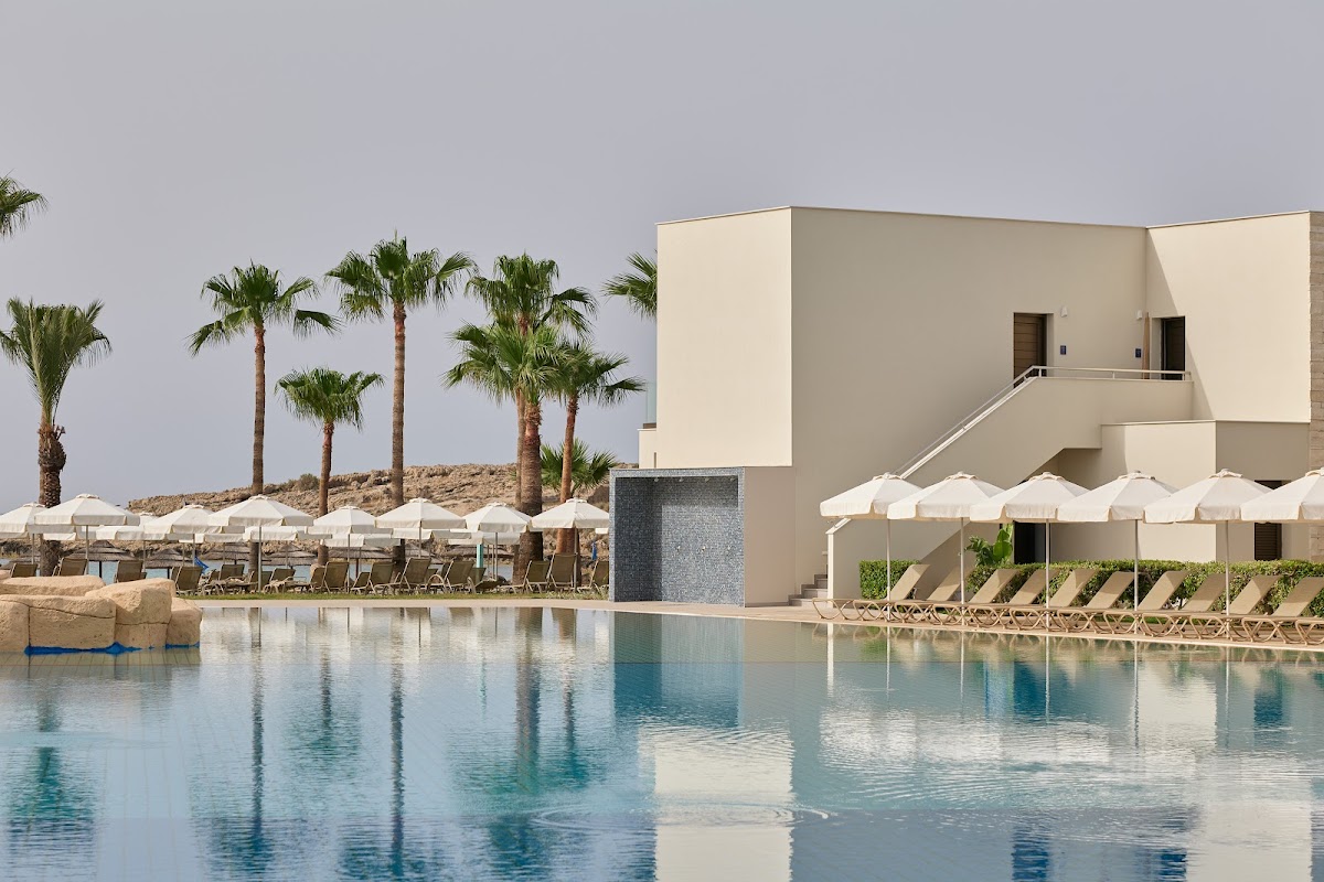 Callisto Holiday Village