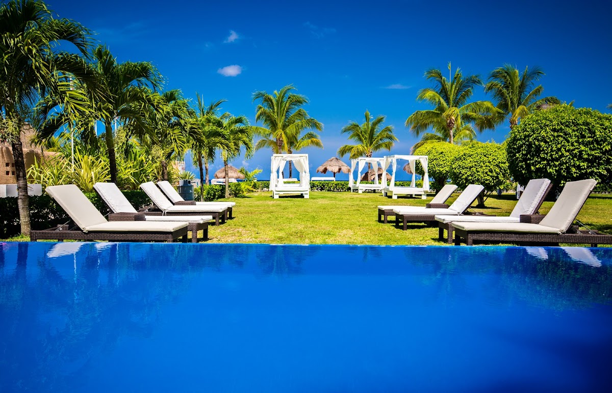 Allegro Cozumel First Club