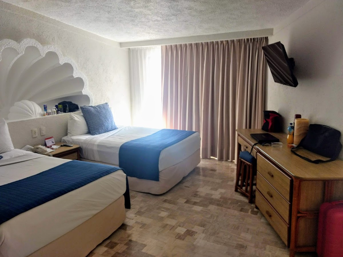 Park Royal Beach Resort Acapulco by Royal Holiday