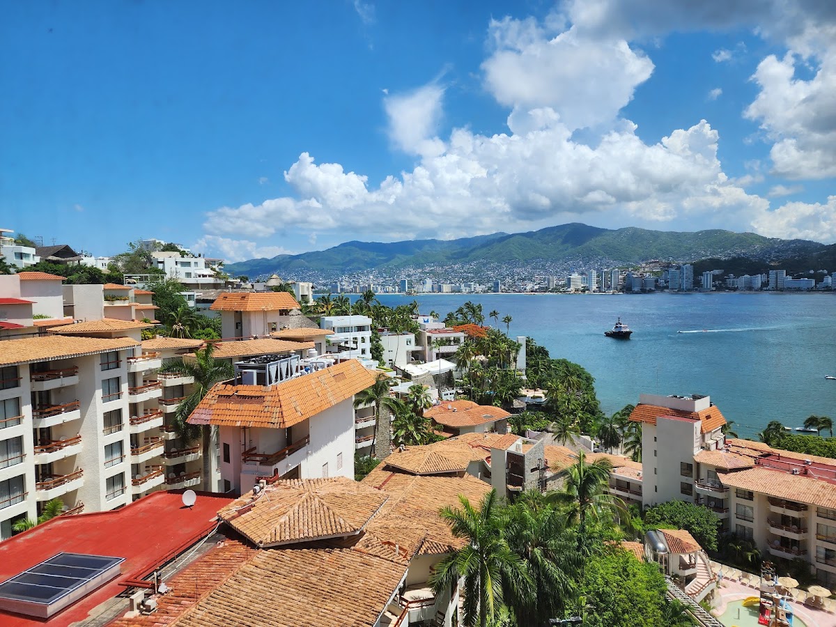 Park Royal Beach Resort Acapulco by Royal Holiday
