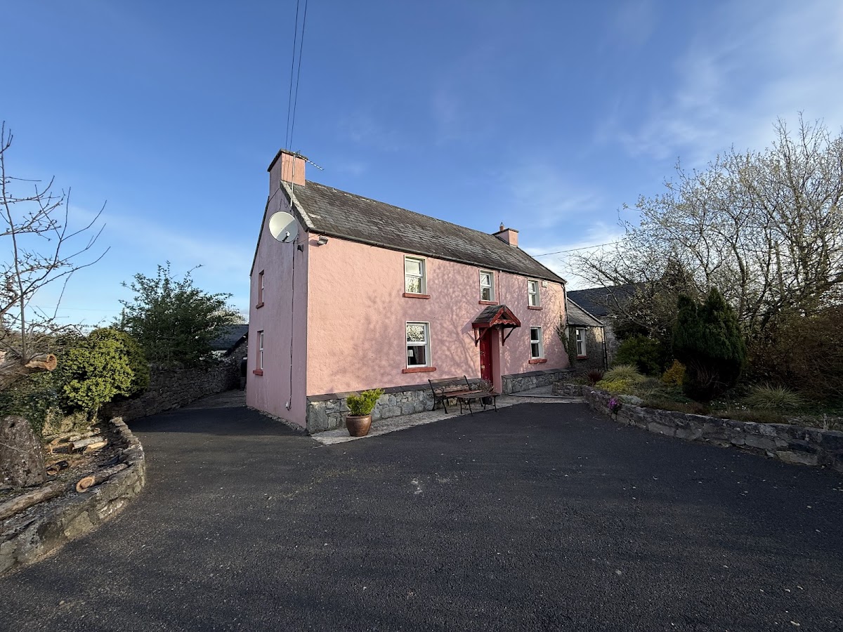DANGAN LODGE COTTAGE