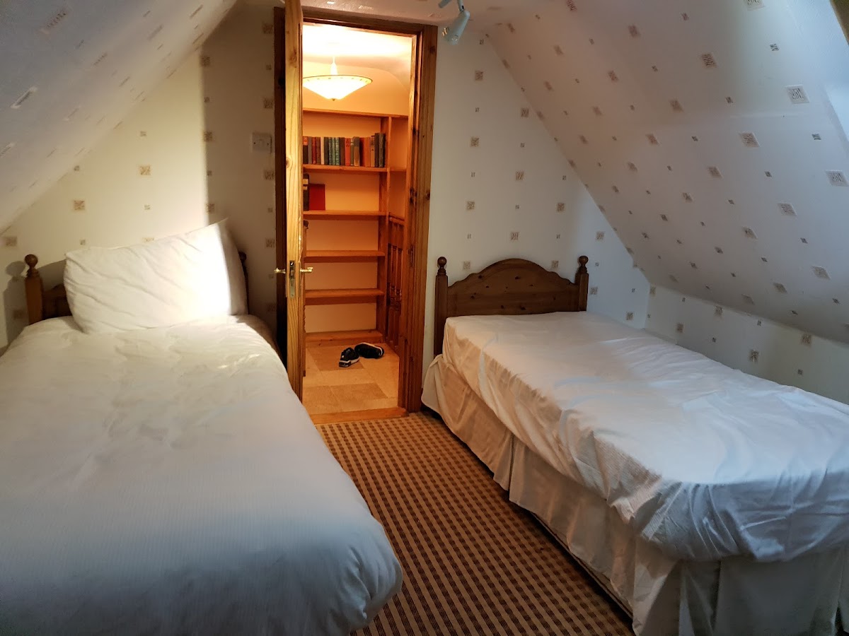 DANGAN LODGE COTTAGE