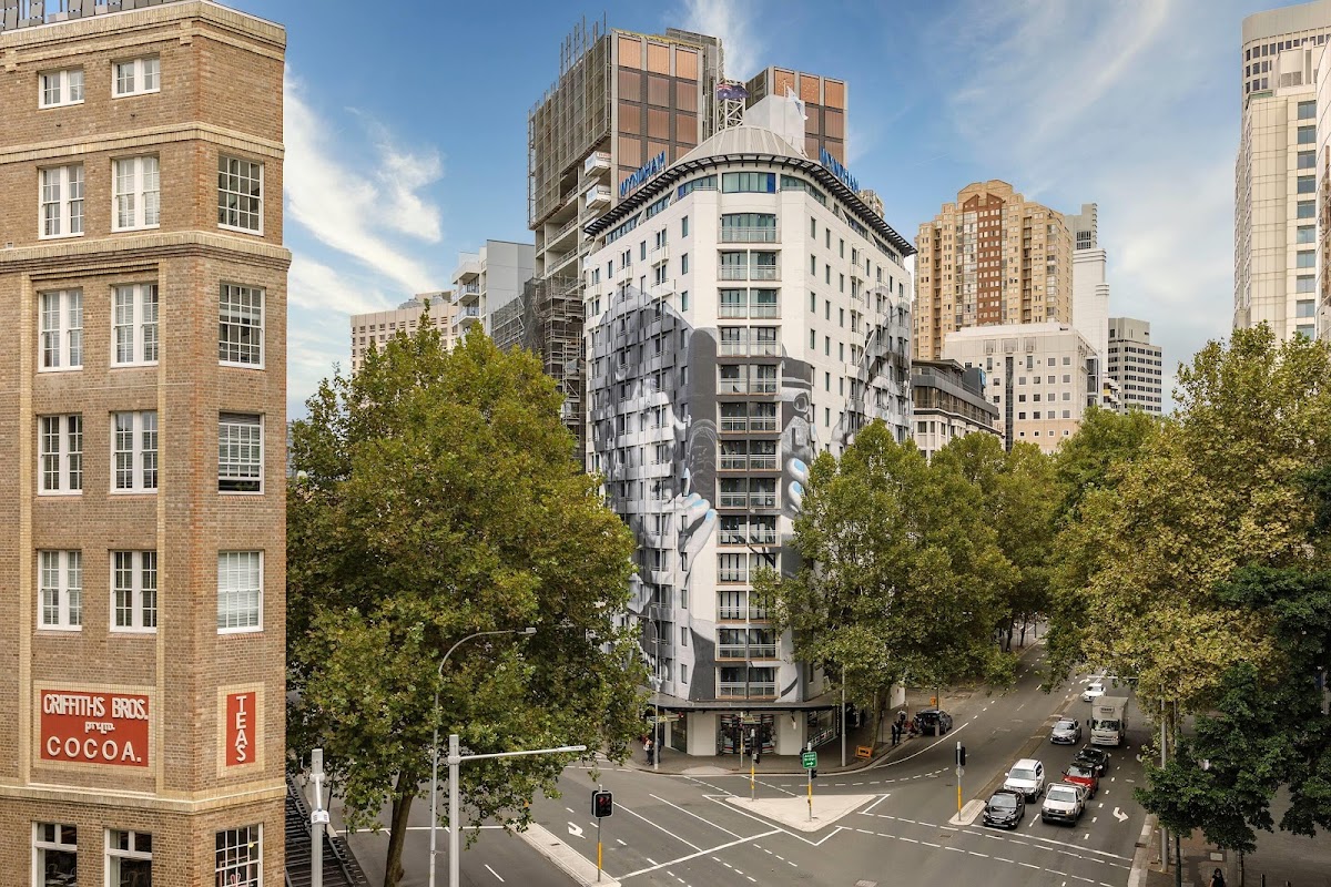 Wyndham Sydney Suites