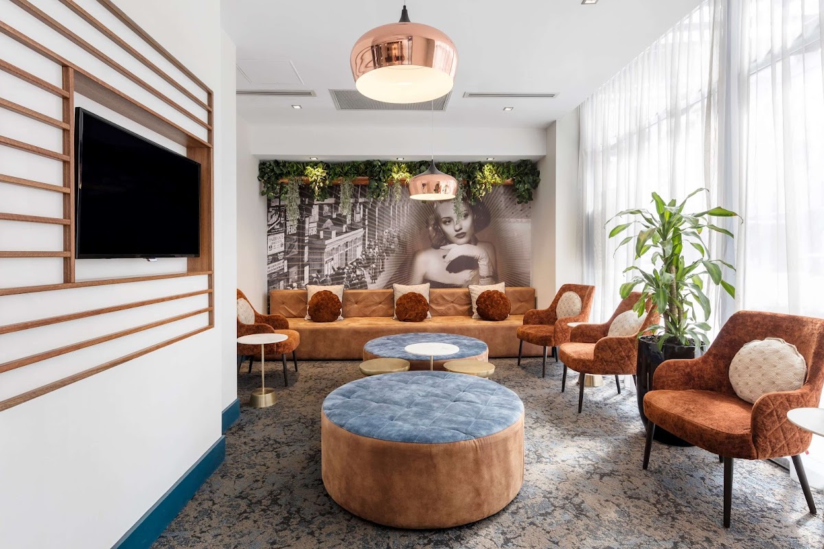 Wyndham Sydney Suites