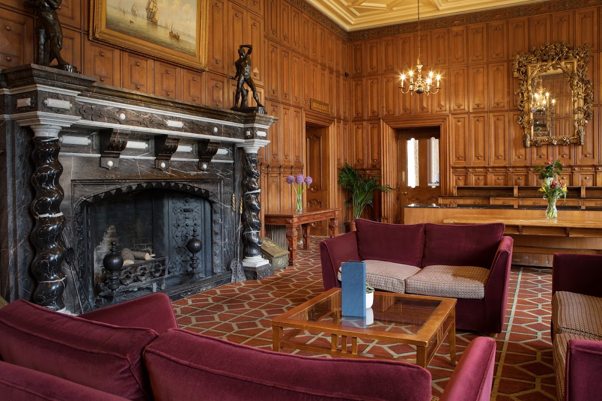 Menzies Welcombe Apartments