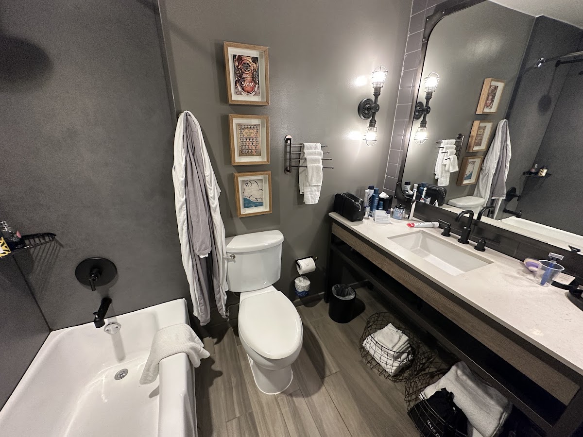 San Francisco Suites