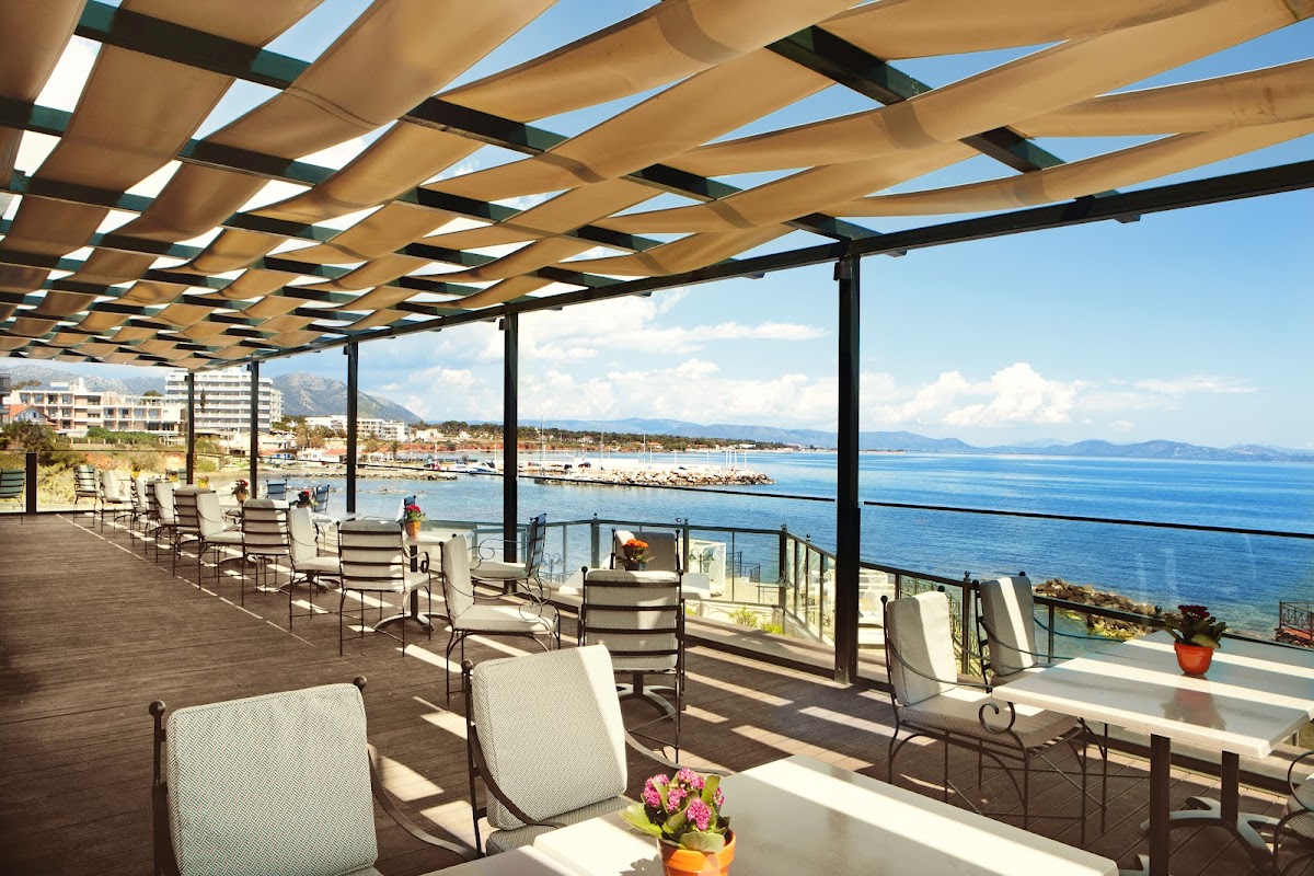 Ramada Attica Riviera