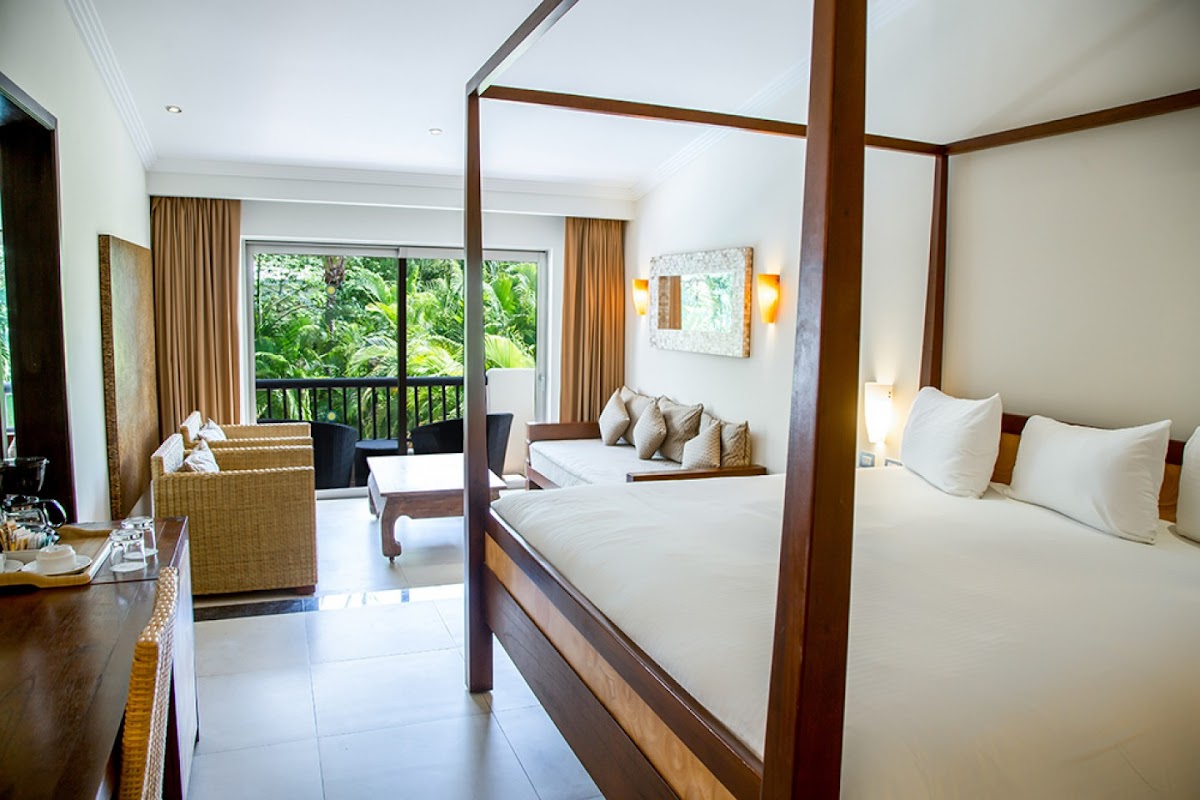 Sandos Playacar Beach Resort