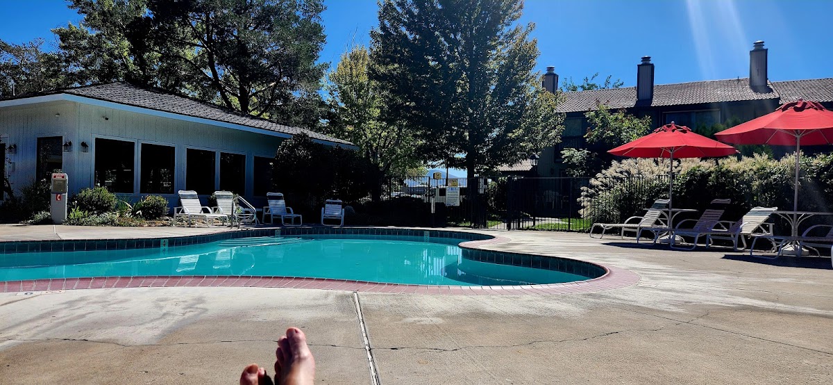 Thunderbird Resort Club