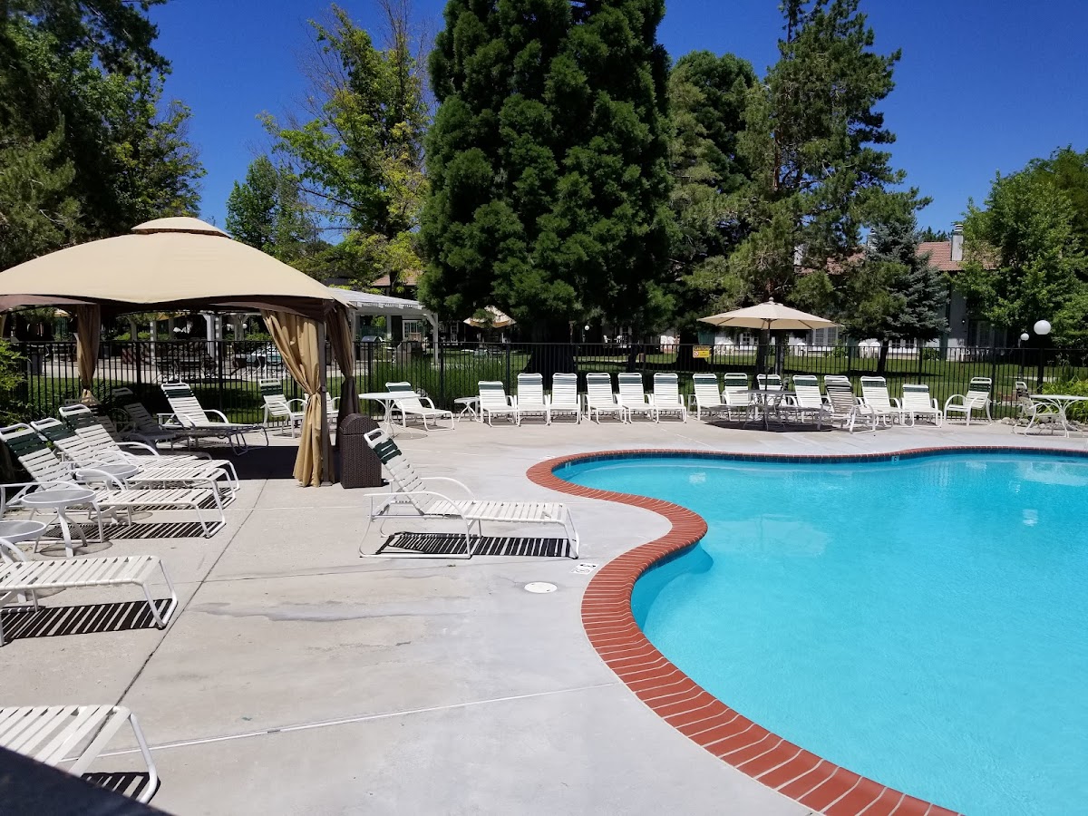 Thunderbird Resort Club