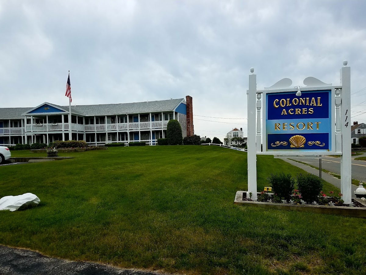 Colonial Acres Resort