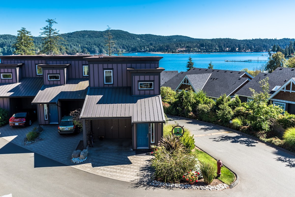 Sooke Harbour Resort & Marina