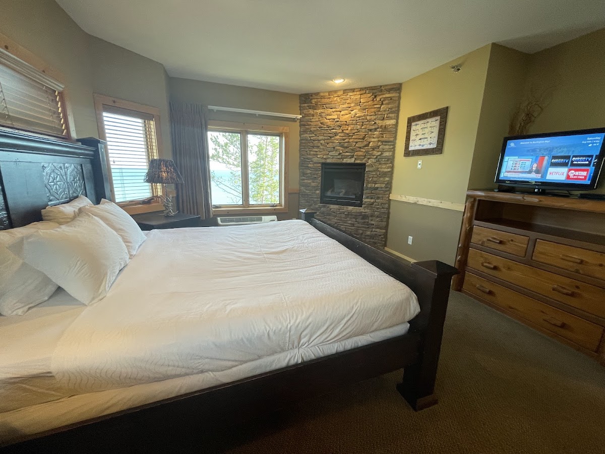 Burlington Bay Lakehomes @ Superior Shores