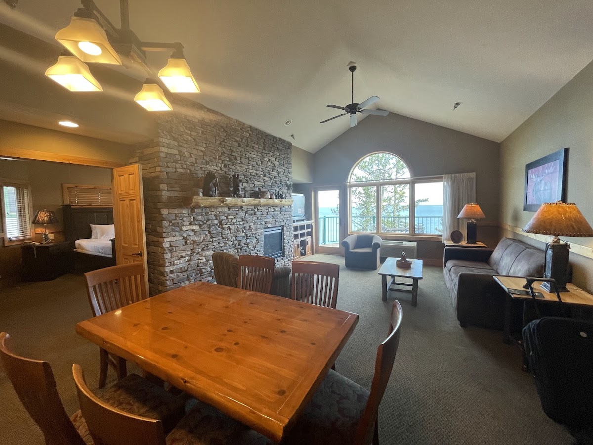 Burlington Bay Lakehomes @ Superior Shores